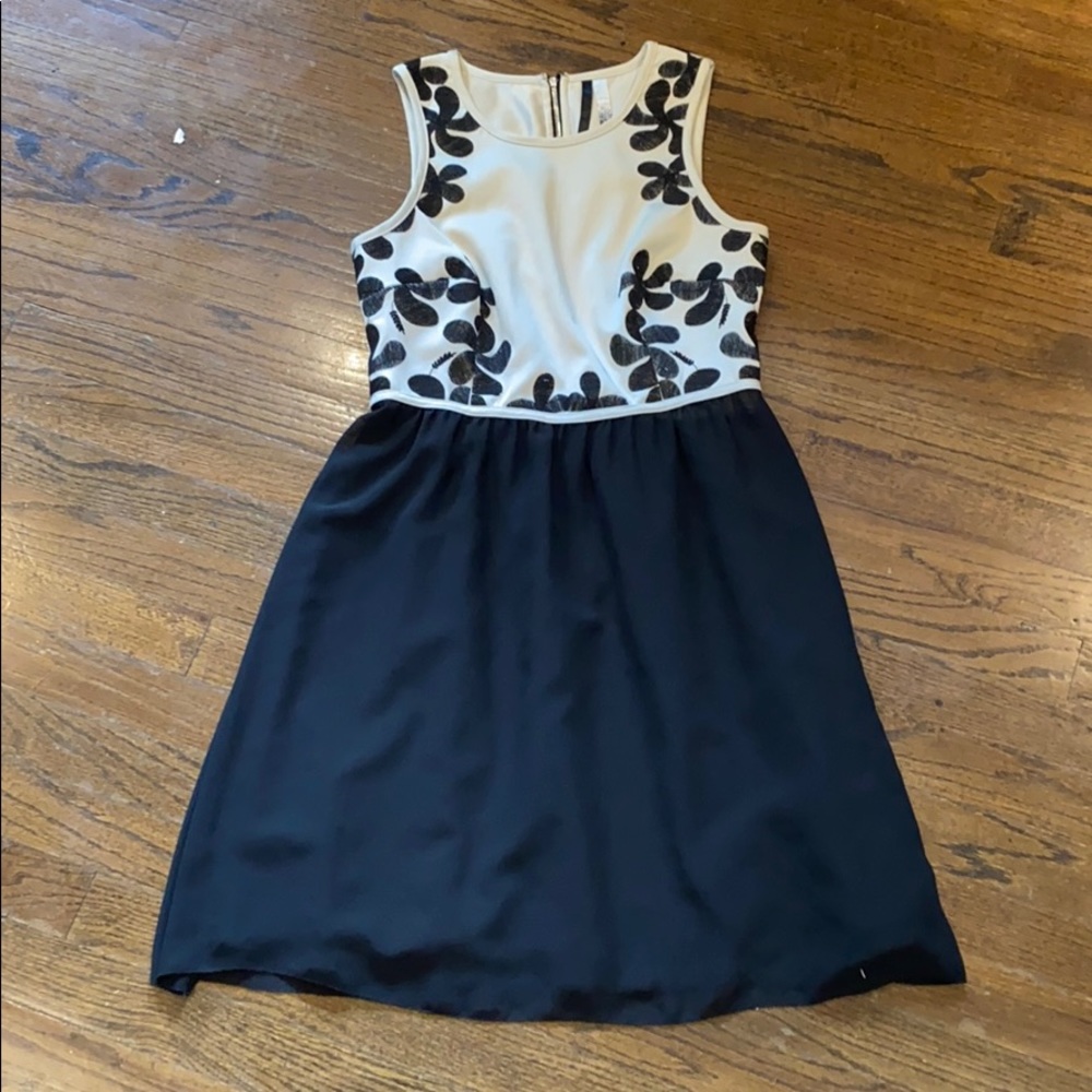 Kensie Black and White Floral Dress